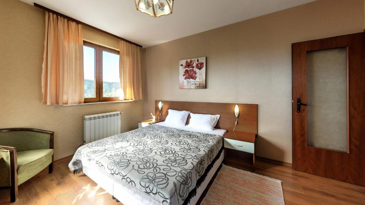 בנקיה Family Hotel Emaly 1 מראה חיצוני תמונה